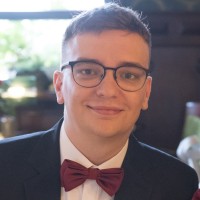 <a href="https://www.linkedin.com/in/marcin-b%C3%B6hm-b49a27215/" target="_blank" style="color: blue; text-decoration: underline;">     <svg xmlns="http://www.w3.org/2000/svg" viewBox="0 0 24 24" width="16" height="16" style="vertical-align: middle; margin-right: 5px;">         <path d="M22.23 0H1.77C.79 0 0 .77 0 1.72v20.55C0 23.23.79 24 1.77 24h20.46c.98 0 1.77-.77 1.77-1.72V1.72C24 .77 23.21 0 22.23 0zM7.12 20.45H3.56V9.02h3.56v11.43zM5.34 7.56a2.06 2.06 0 1 1 0-4.11 2.06 2.06 0 0 1 0 4.11zm14.91 12.89h-3.57v-5.57c0-1.33-.03-3.04-1.85-3.04-1.85 0-2.13 1.44-2.13 2.93v5.68H9.28V9.02h3.42v1.56h.05c.48-.9 1.65-1.85 3.39-1.85 3.63 0 4.3 2.39 4.3 5.49v6.23z" fill="#0077B5"/>     </svg>Marcin Böhm </a>